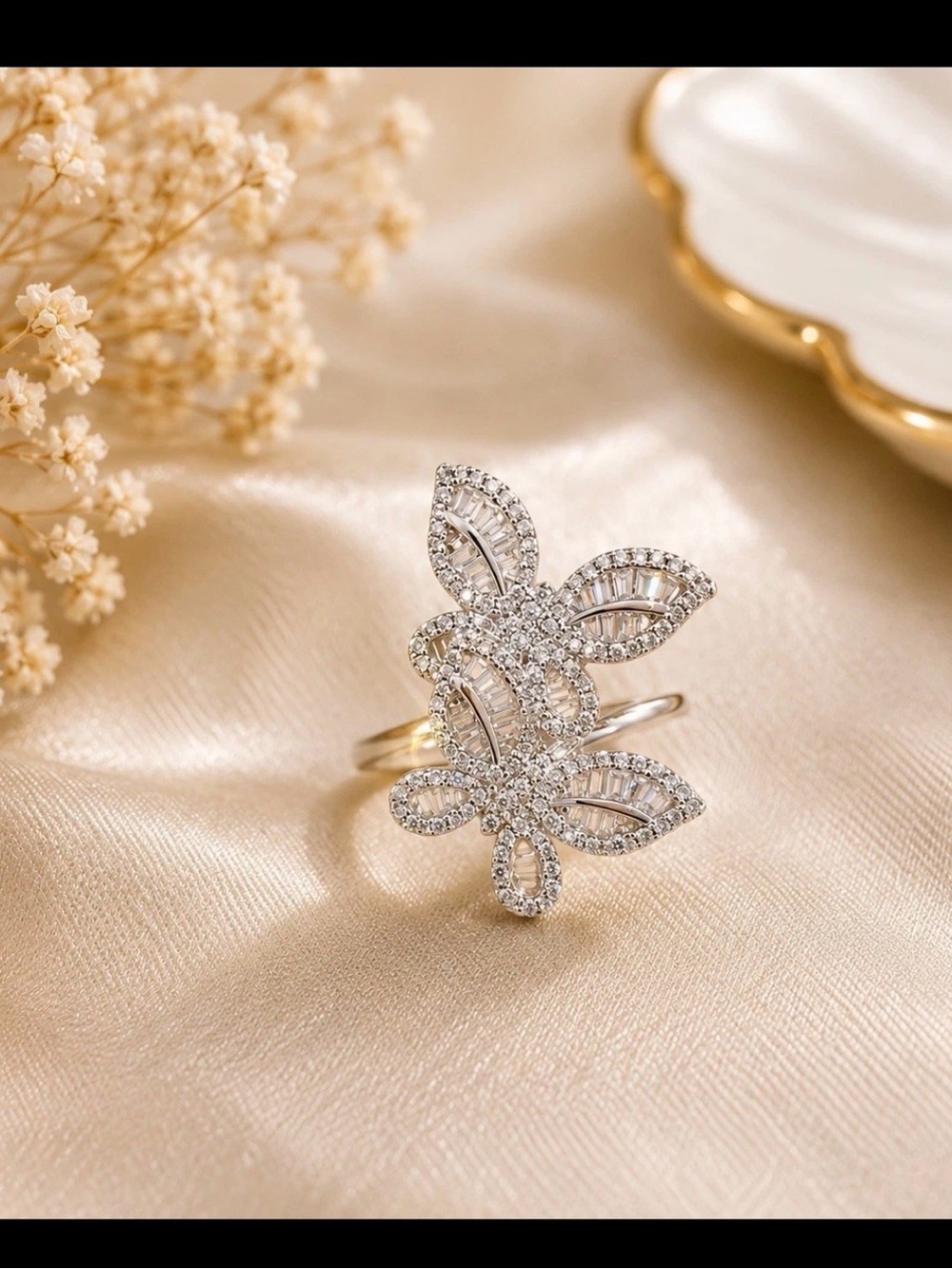 Elegant Silver Floral Crystal Ring - Women Jewelry